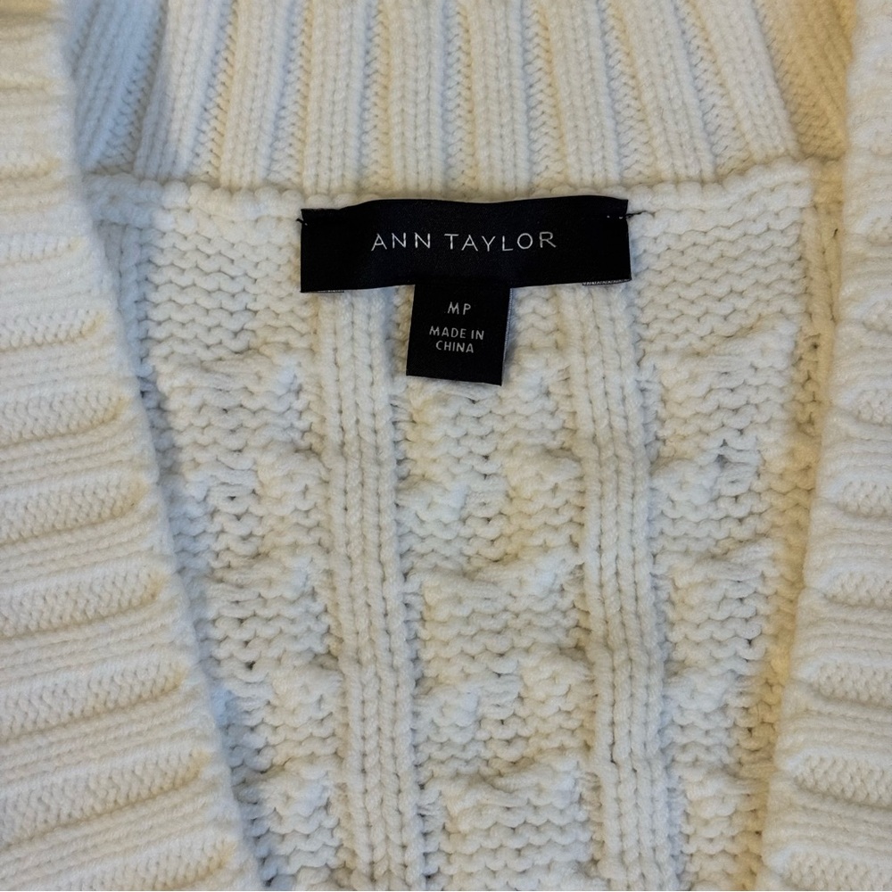 Ann Taylor Ivory knit sweater vest - Picture 9 of 10